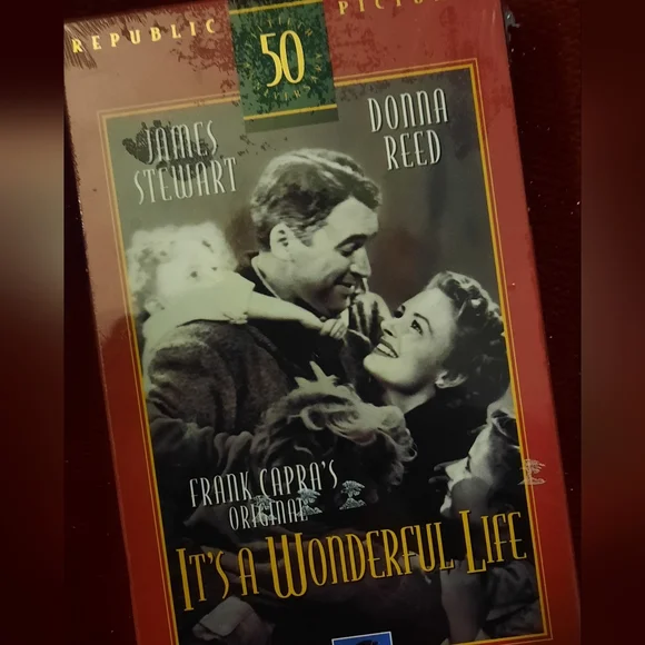 🍀3/15 🆕️ It a Wonderful Life Christmas VCR Movie - Picture 3 of 4